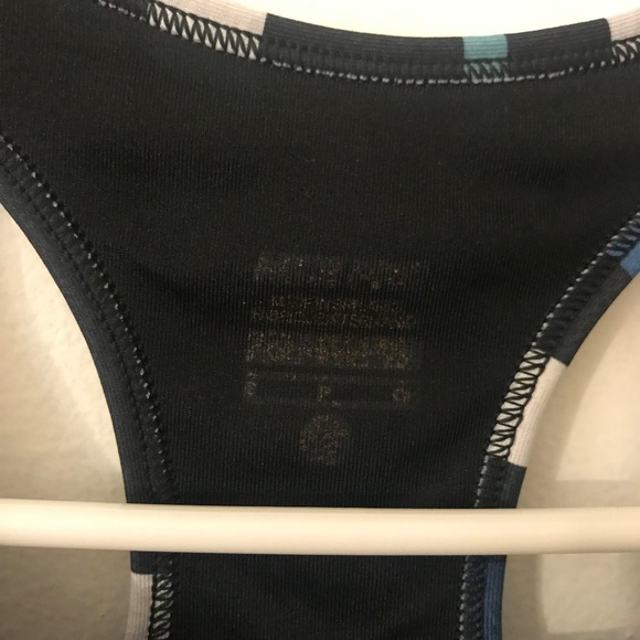 Nike Sports Bra - Picture 3 of 4